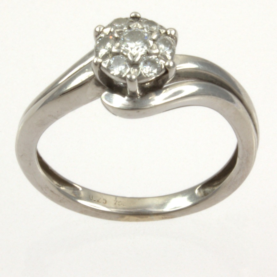 18ct white gold Diamond 25pt Cluster Ring size K½